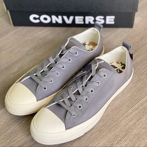 NWT Converse Chuck Taylor All Star